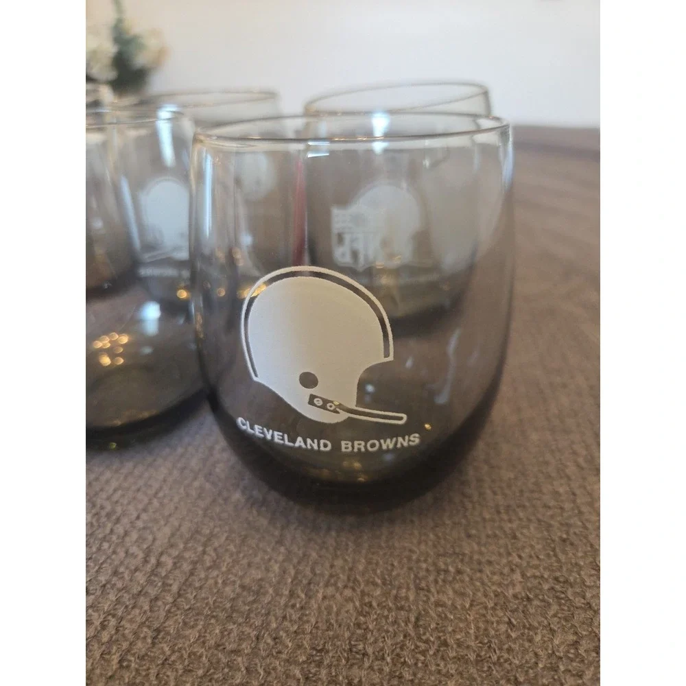 NFL Cleveland Browns Stemless Wine Glass Set 4 Smoke Grey‎ Helmet Logo 4in